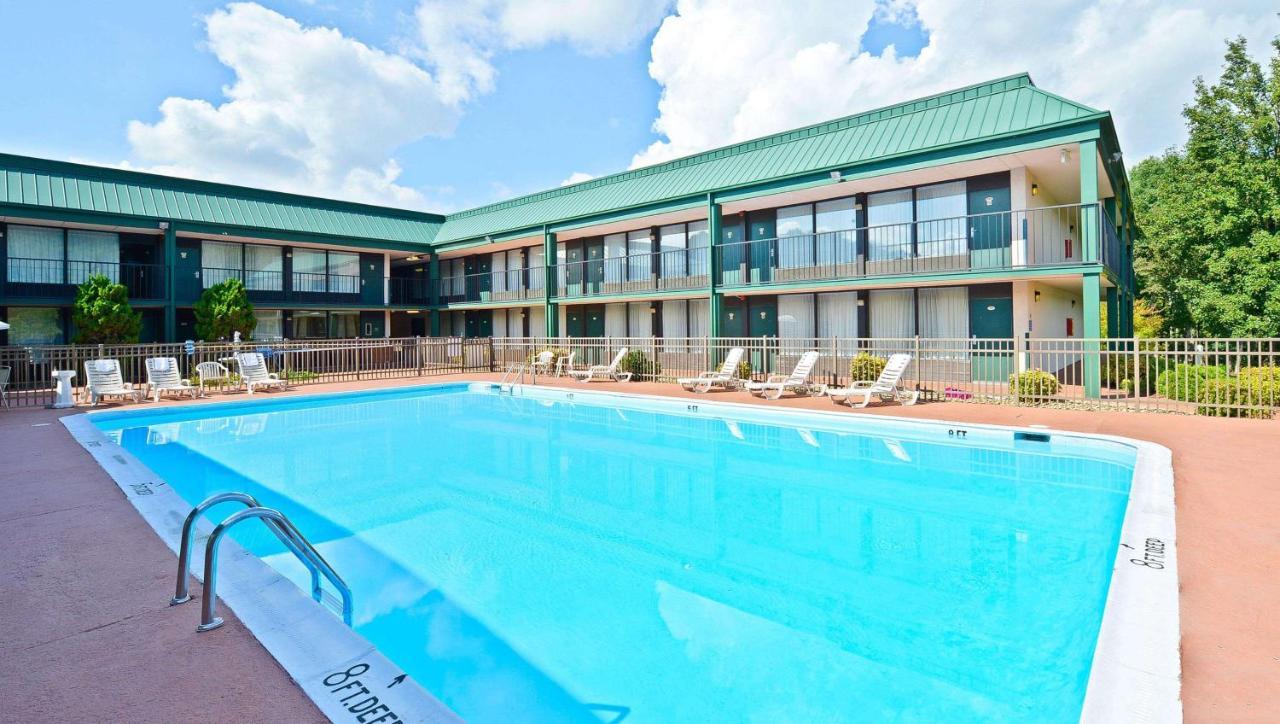 Magnuson Hotel Mountain View Covington Exteriör bild